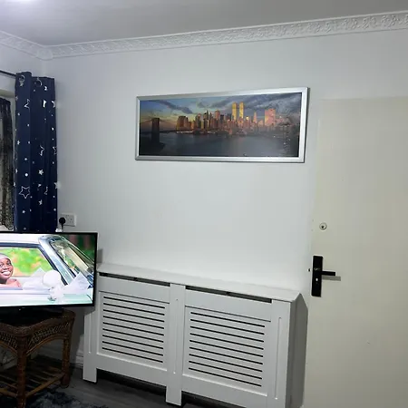 Comfy 2 Bedrooms Near #nec #nia #birmingham Airport Bhx #heartlands Hospital #city Centre Birmingham